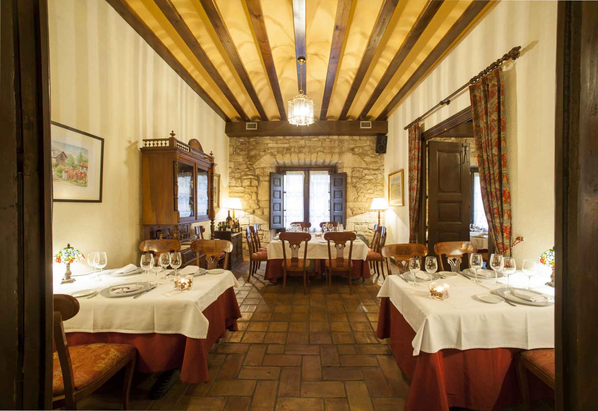 /uploads/image/1687880624_restaurante_mayor_de_migueloa_lg.jpg